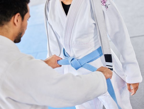 Analyse des différents types de coups de pied en taekwondo : techniques et applications